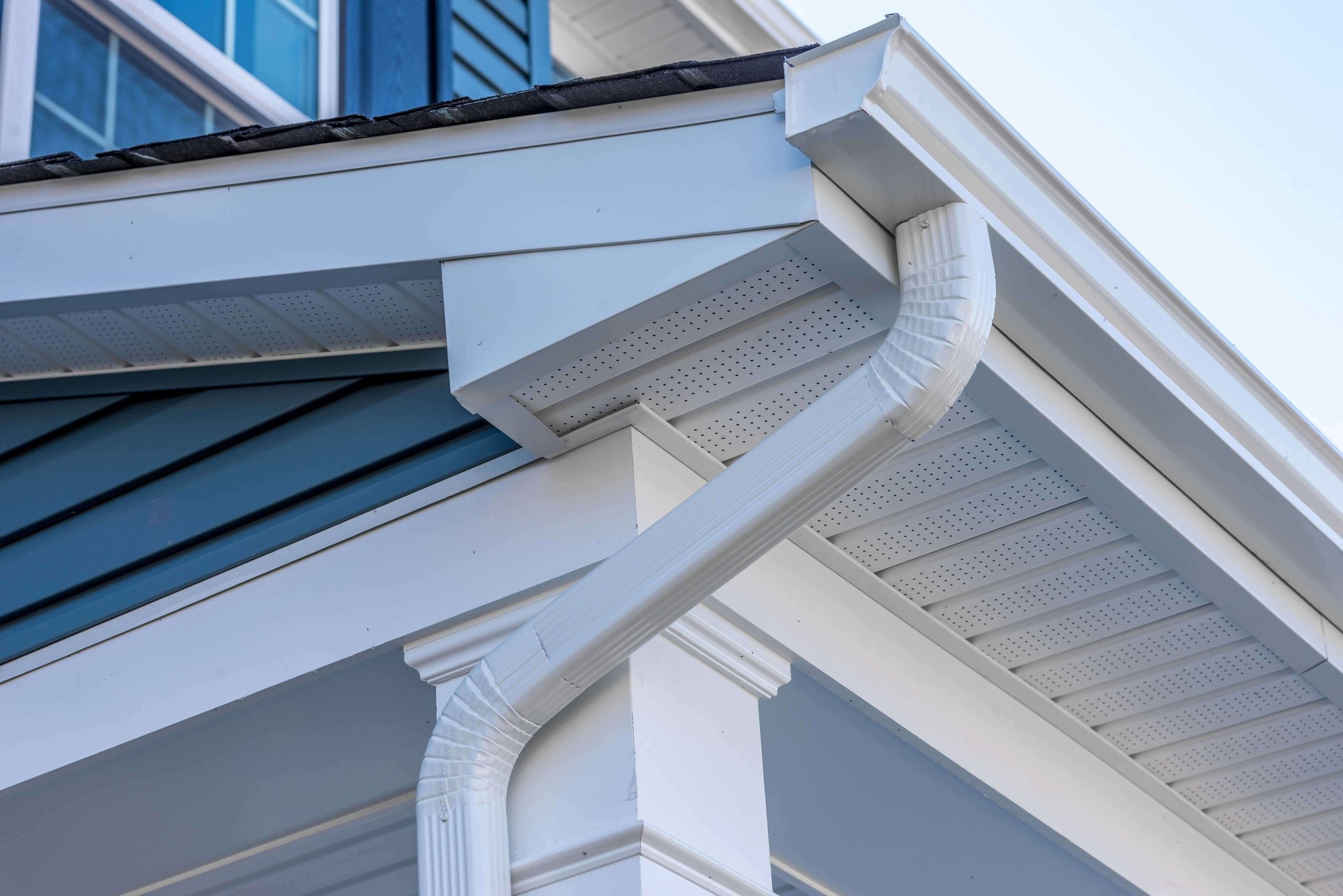 Cheap and durable vinyl gutters installation in Portland